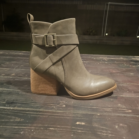 Kork-Ease Joelle Leather Bootie Taupe Women’s Size 9 - Picture 11 of 11